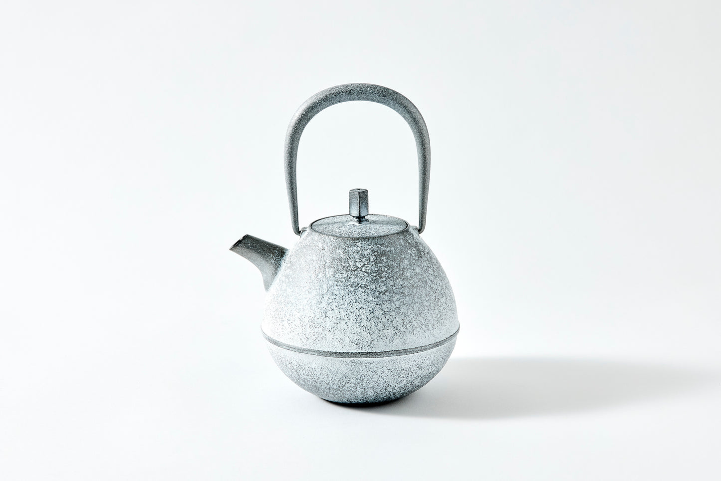 Nanbu Ironware Egg Teapot Large *Limited Edition