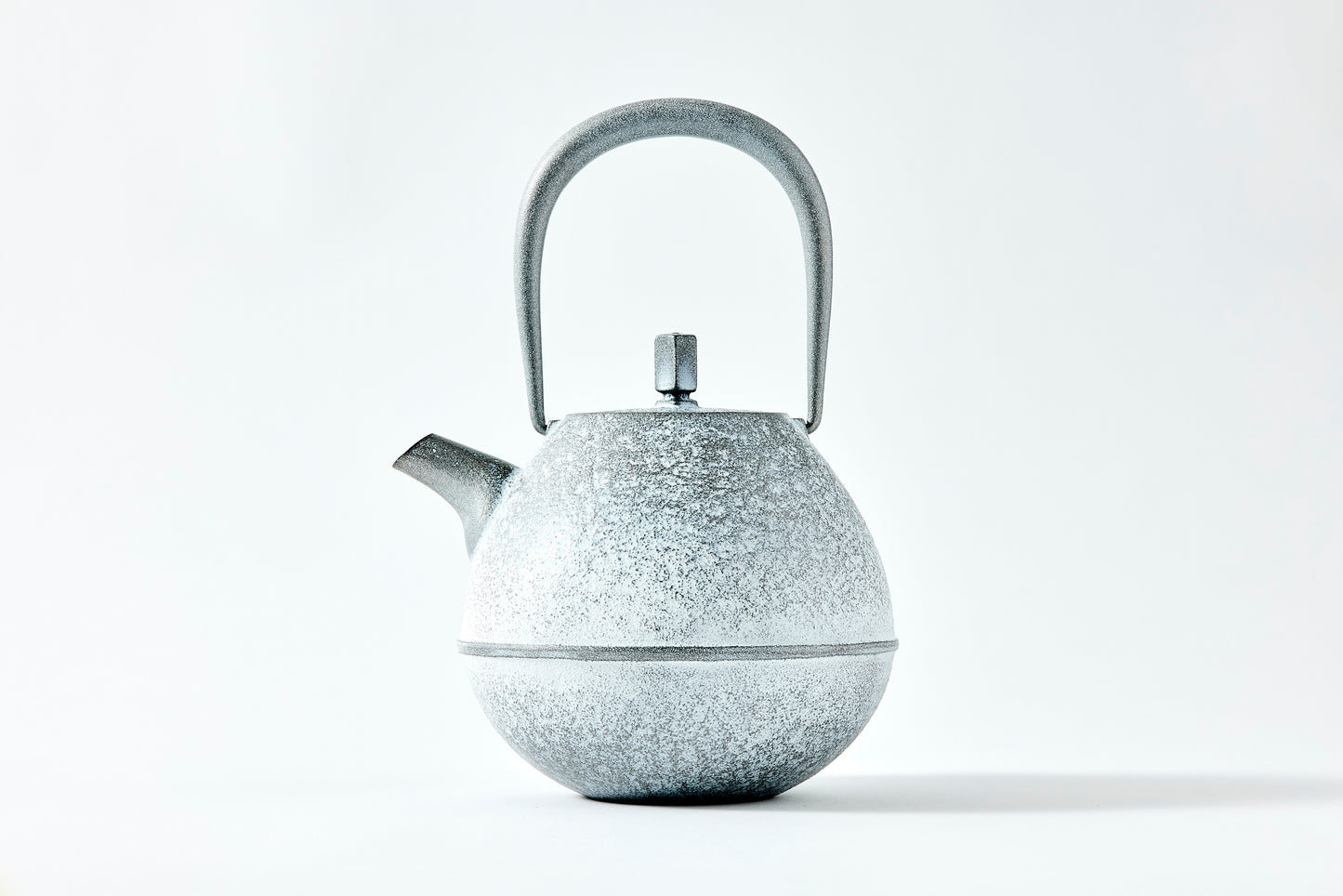 Nanbu Ironware Egg Teapot Large *Limited Edition