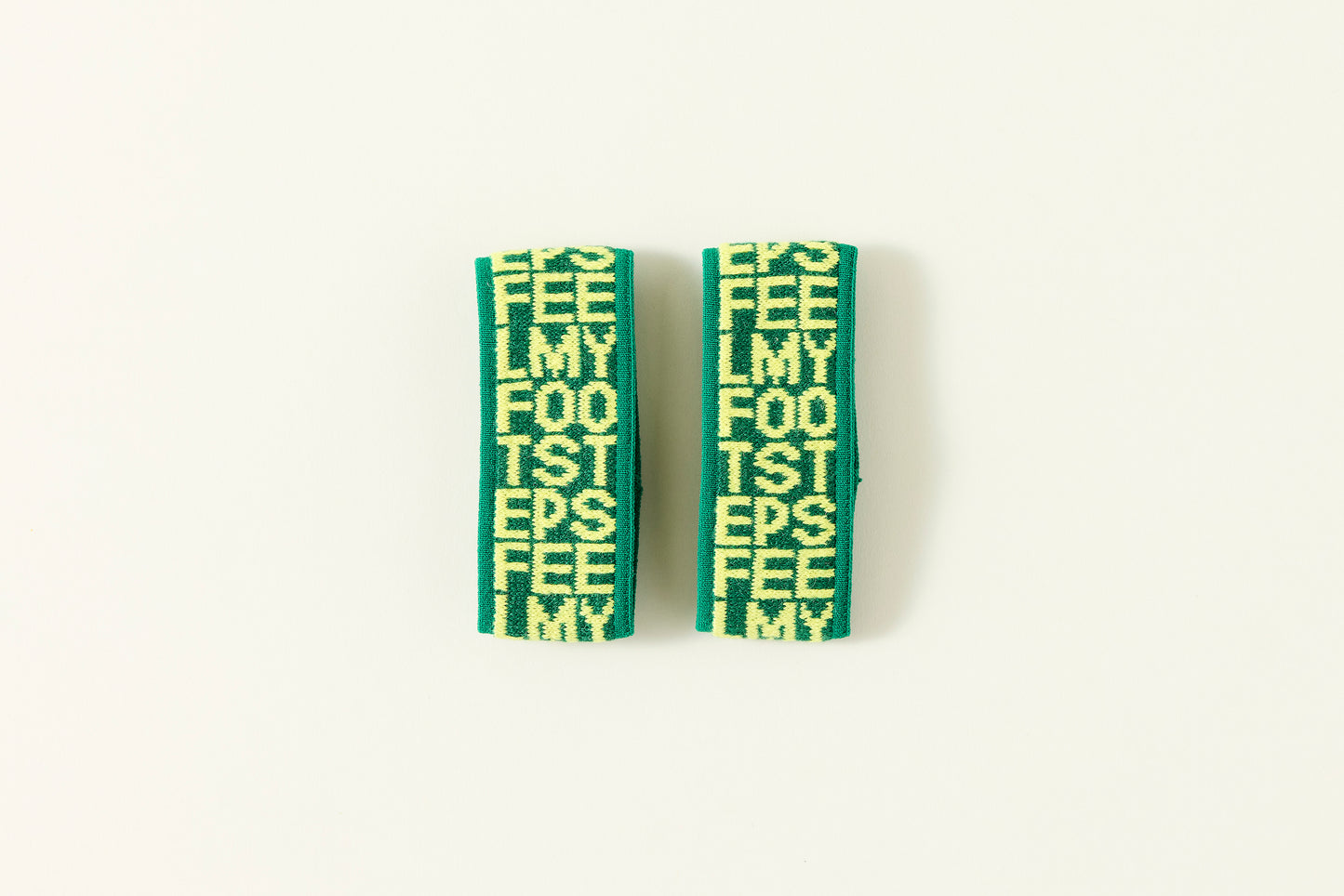 ankle bands / feel my footsteps.
