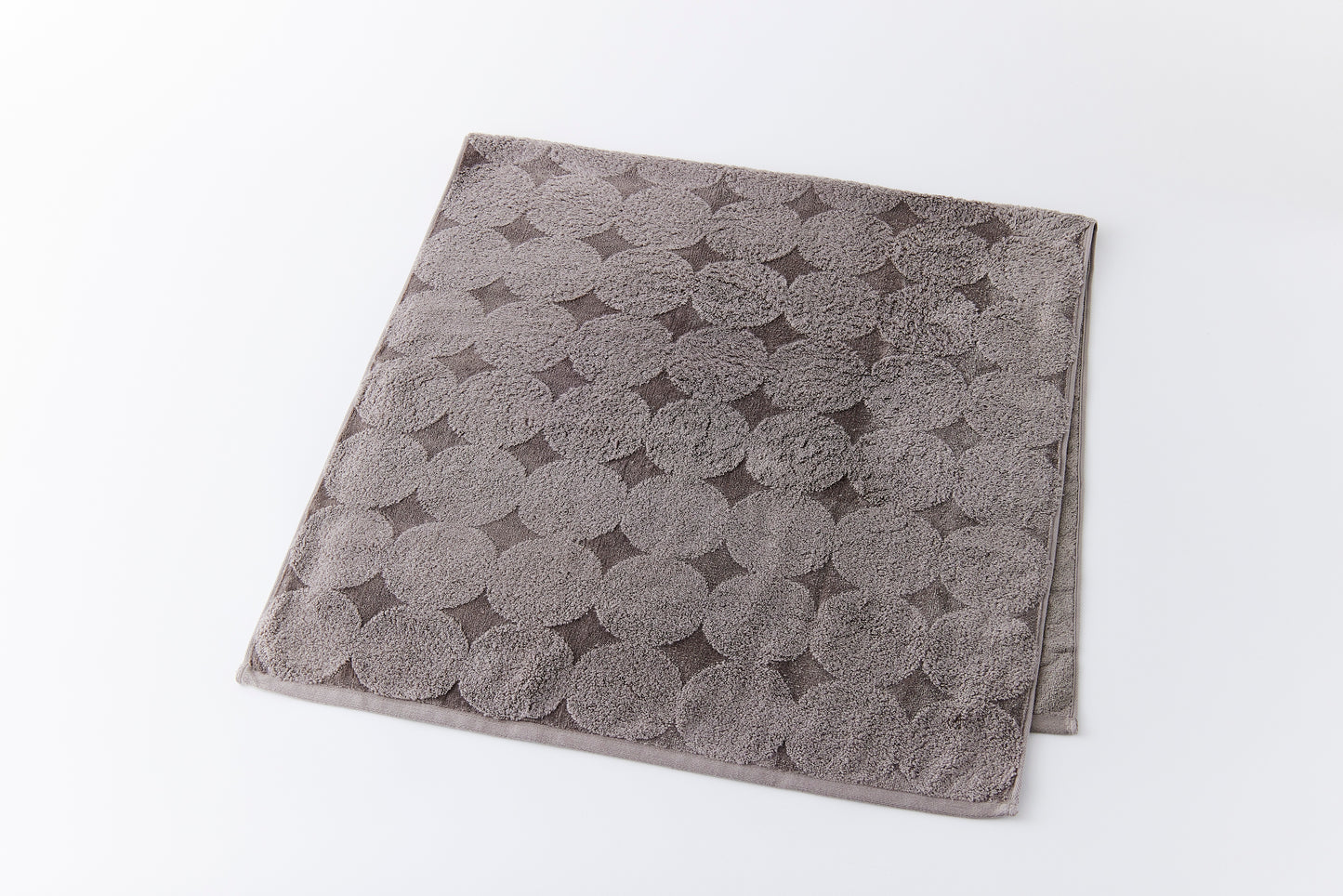 menca mature – Bath Towel