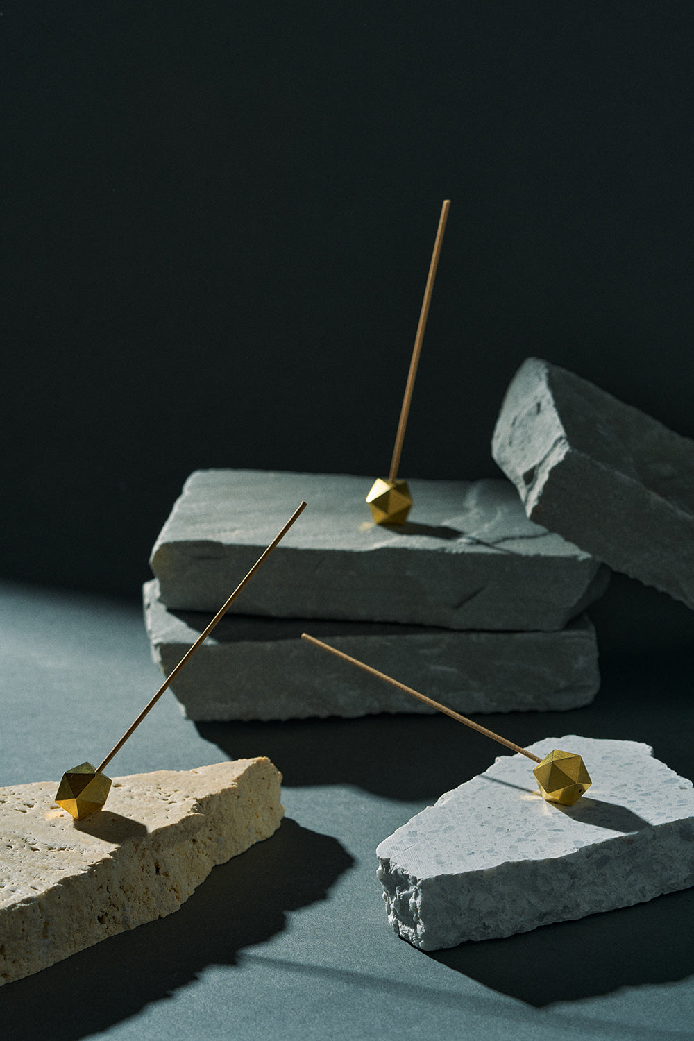 poly incense holder <brass>