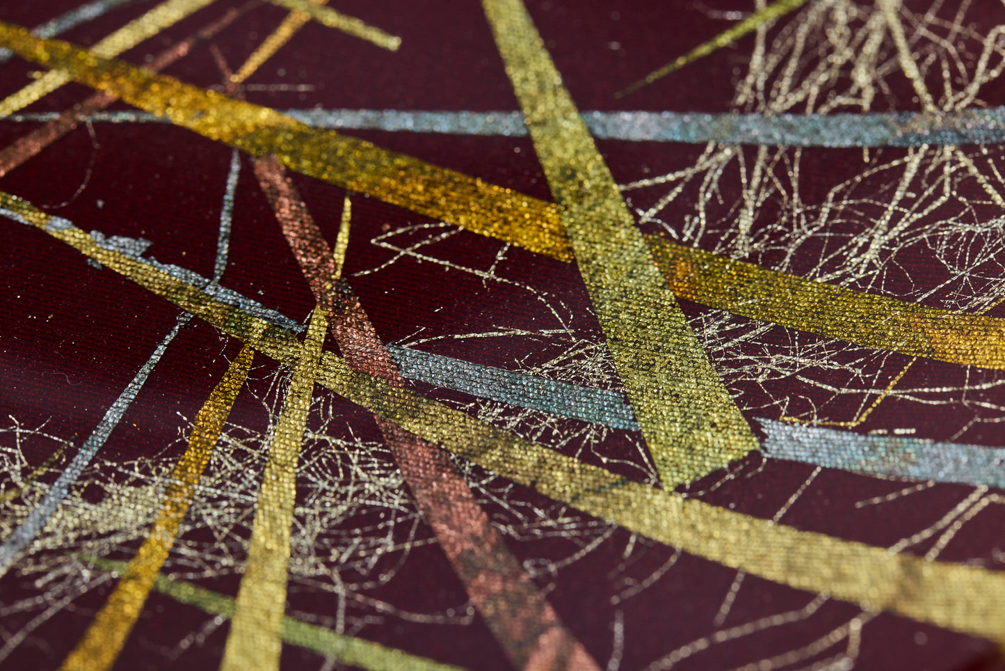 Kirihaku Glass – Burgundy with Kawari Yakihaku Ring – Round Plate