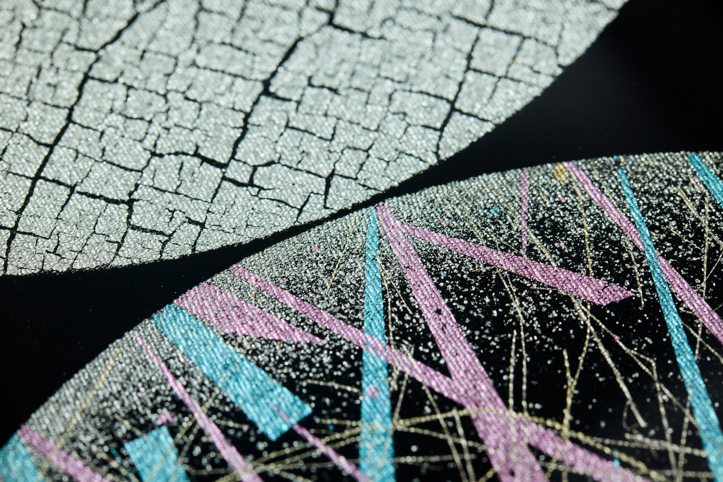 Suimengetsu "水面月" Hongin Hyouwarekawari "本銀氷割変り" Square Plate Pastel Kuroji