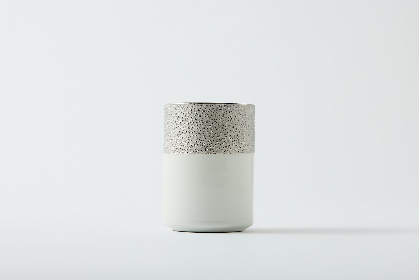 Utage Cup Medium, White & Silver, Plain