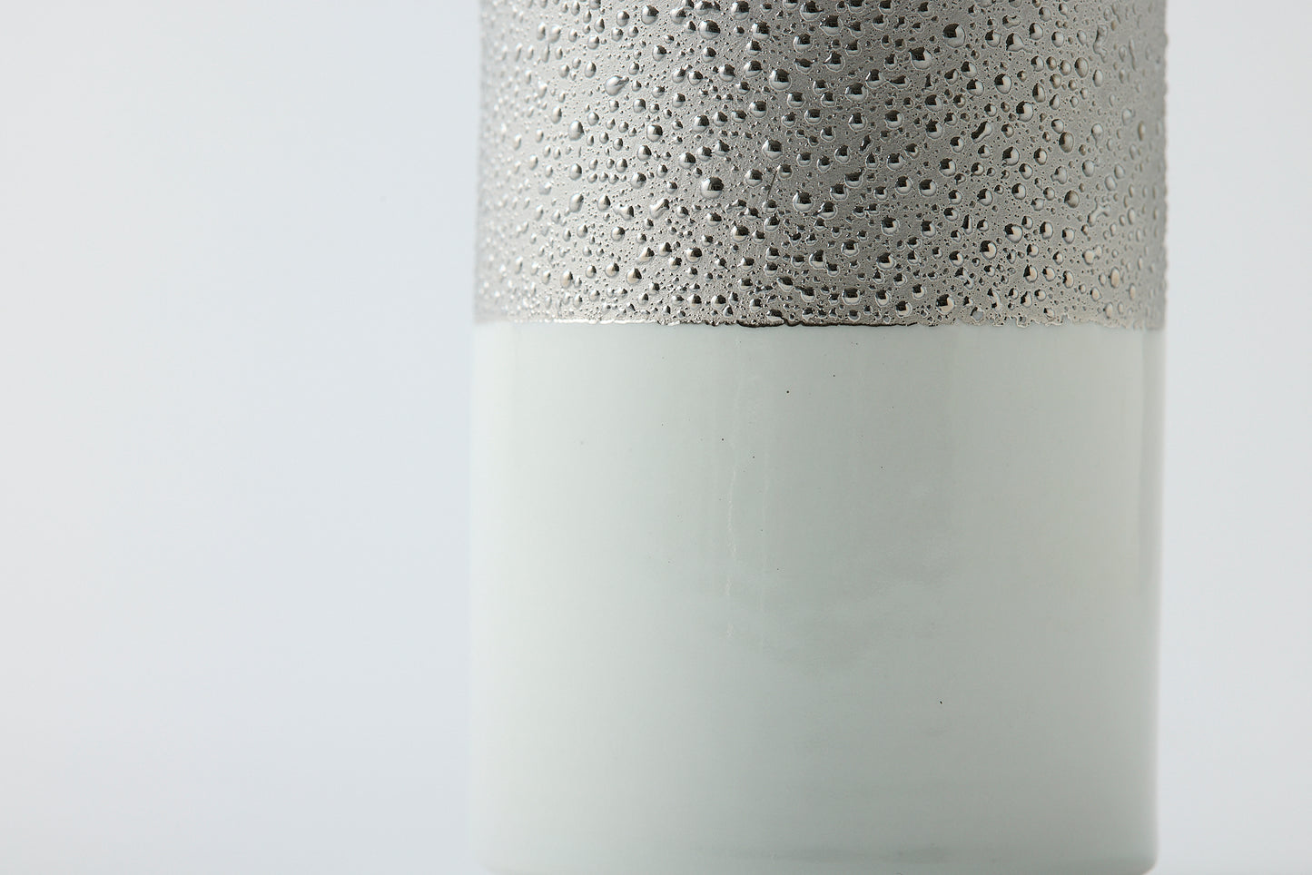 Utage Cup Medium, White & Silver, Plain