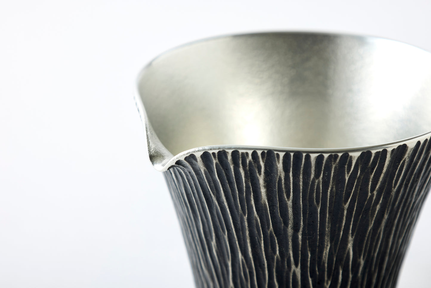 Mt. Fuji Sake Server Black – 300ml