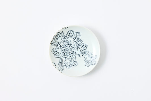 Floral Arabesque Motif Nabeshima Komon Small Plate Imari Porcelain