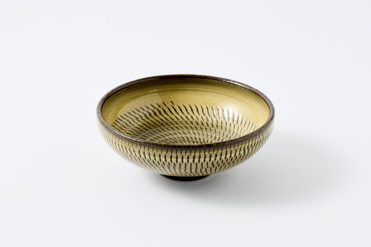 FD Yellow Glaze Tobikanna Round Flat Bowl Hasami Porcelain