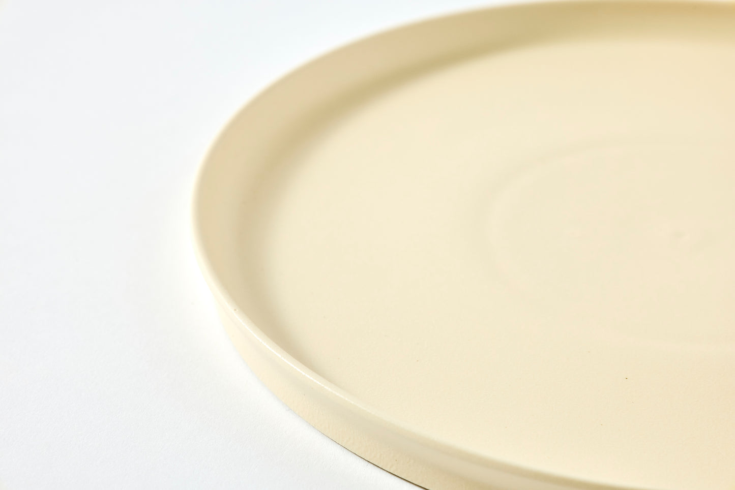 moment 240 Plate