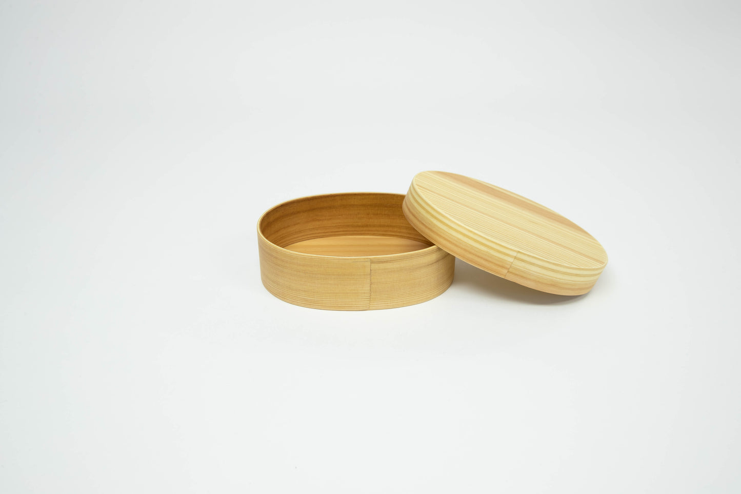 Oval-Shaped Menpa Lunch Box
