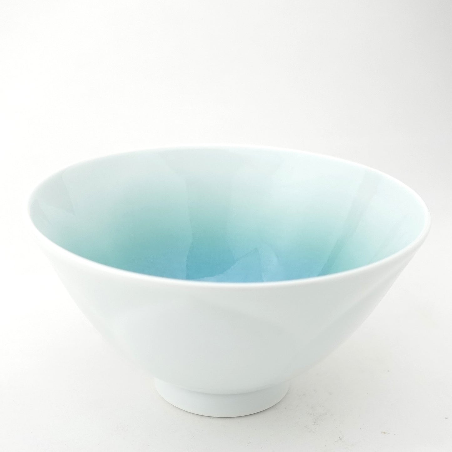 WANOKA Flower-Shaped Rice Bowl GR Arita Porcelain