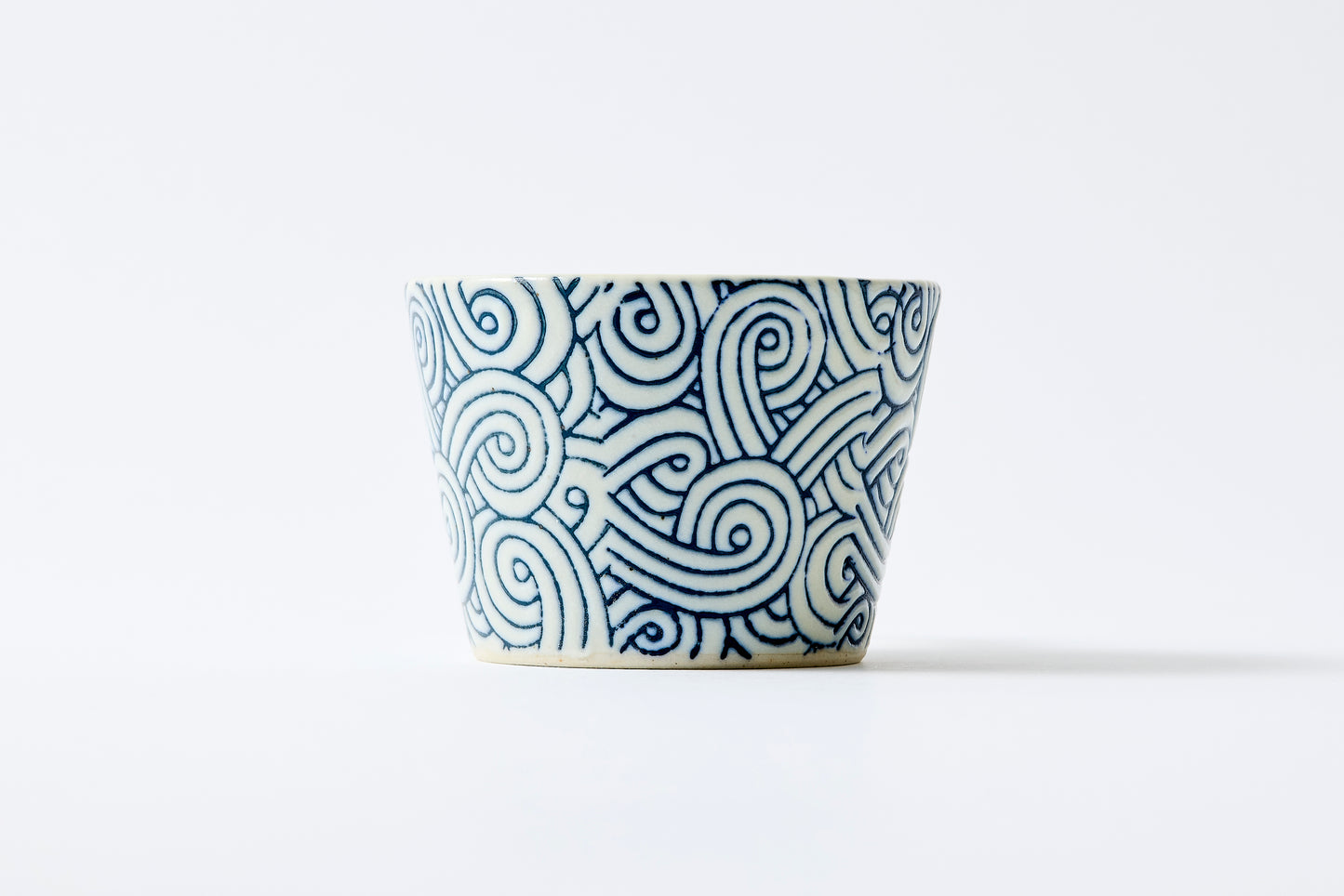 Inban UZUSHIO Sobachoko Cup Hasami Porcelain