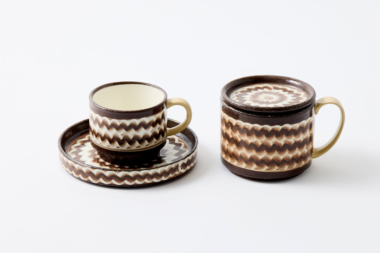 FD White Glaze Ripple Lidded Mug Hasami Porcelain