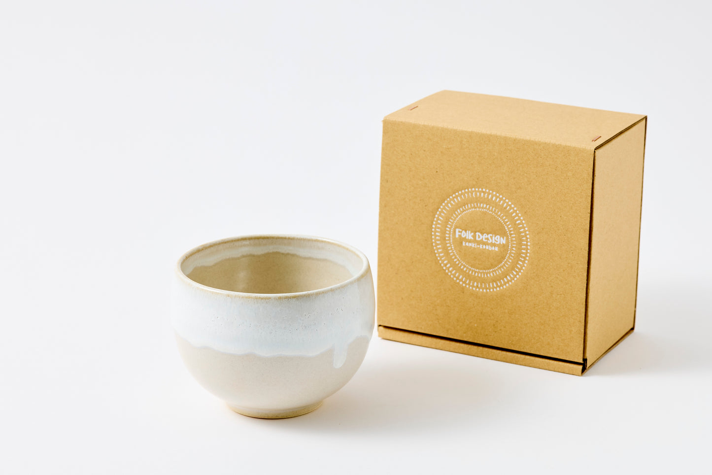 White Karatsu Flow White Glaze Round Bowl Hasami Porcelain
