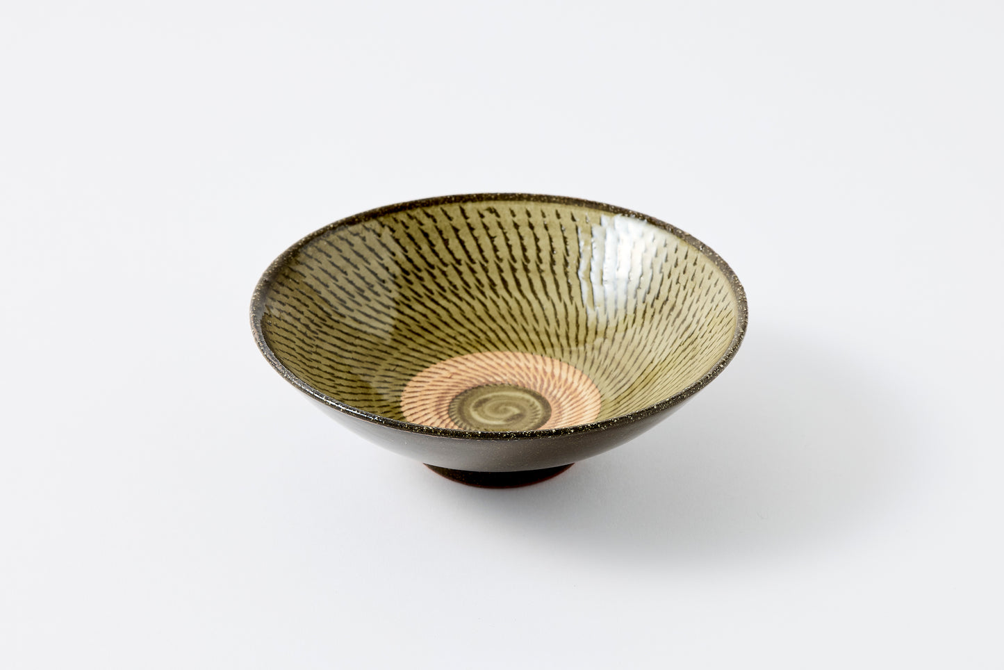 FD Yellow Glaze Tobikanna Mehagi 5.5-inch Flat Bowl Hasami Porcelain