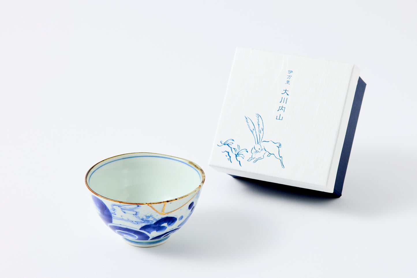 Gold Line Kosome Rabbit Rice Bowl Imari Porcelain
