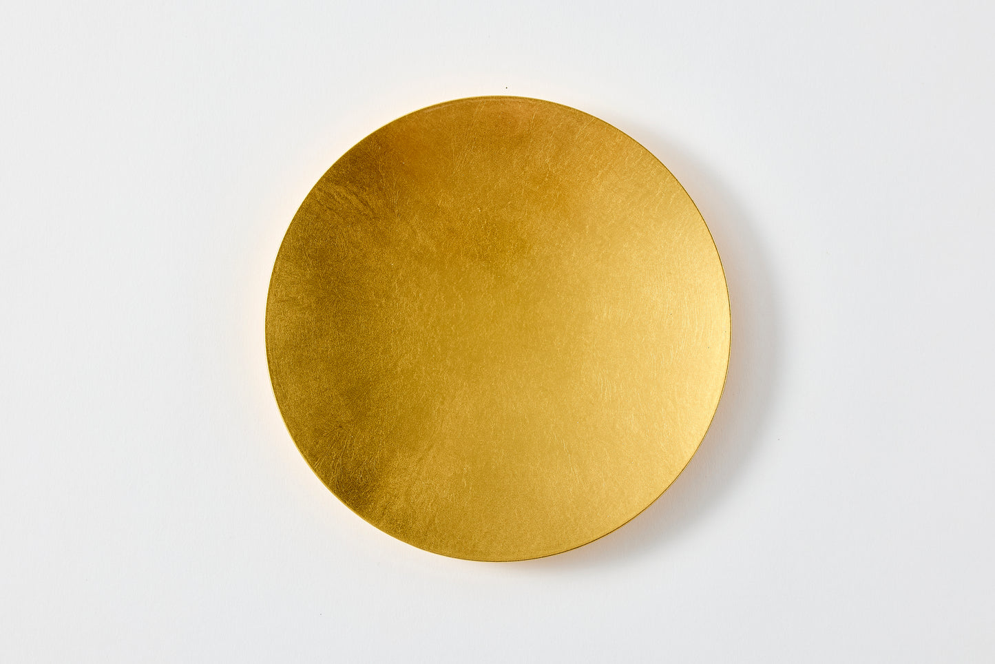 gold cup & saucer / gold leaf