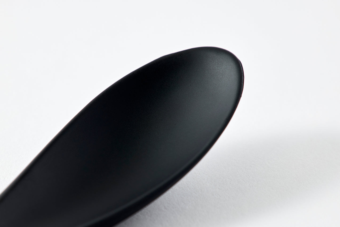 wave spoon / matte black