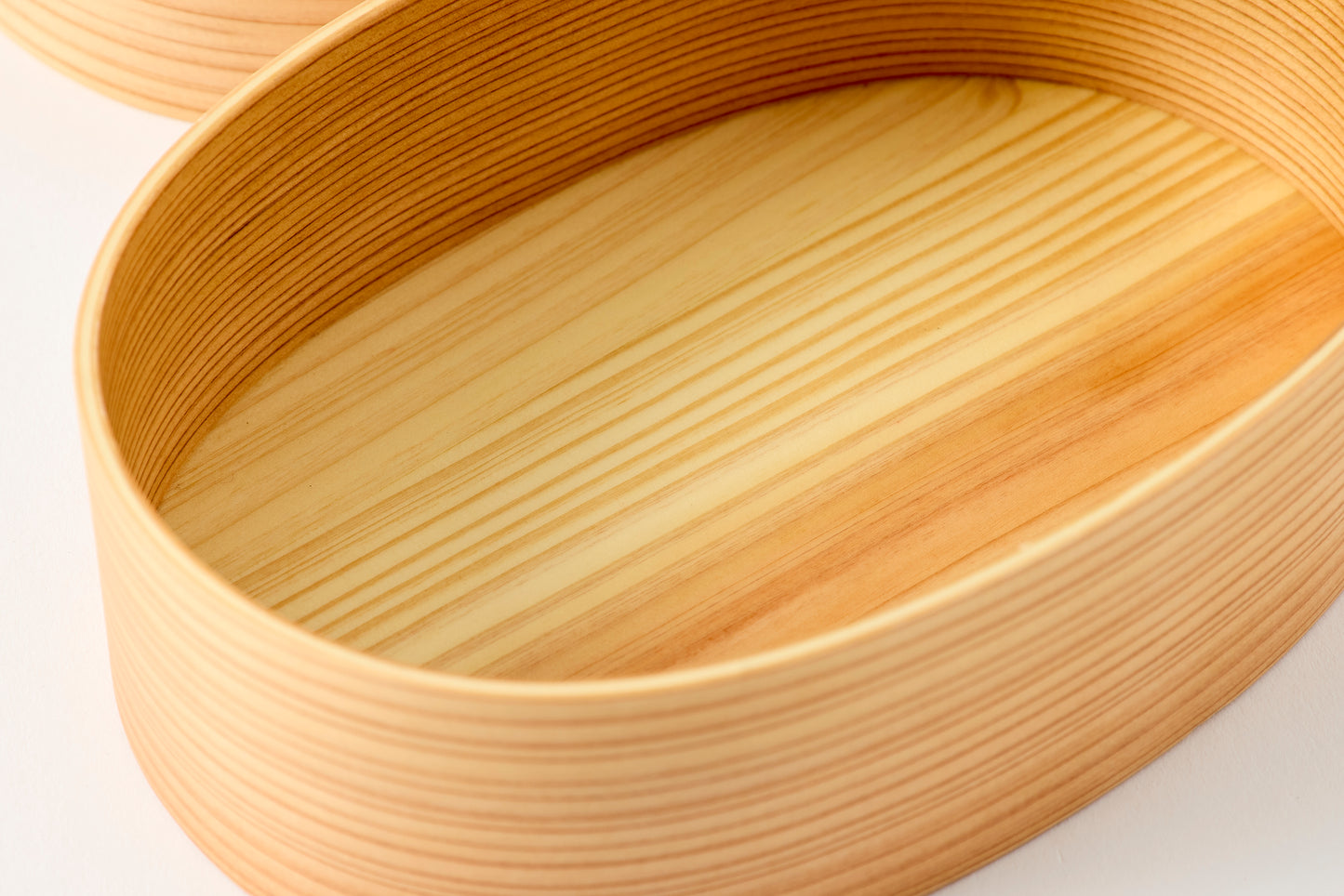 Oval-Shaped Menpa Lunch Box