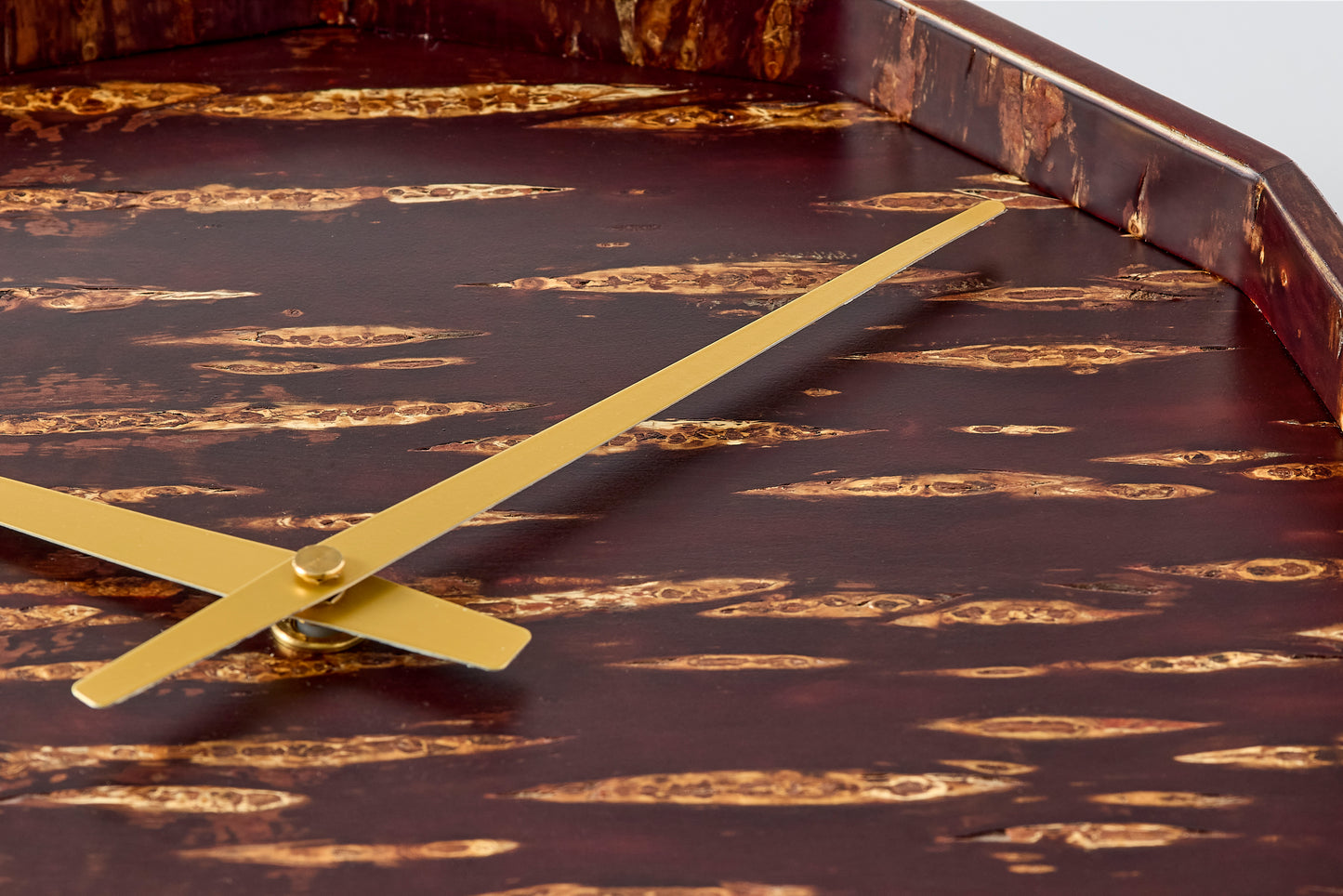 12-Sided Clock – Plain Cherry Bark