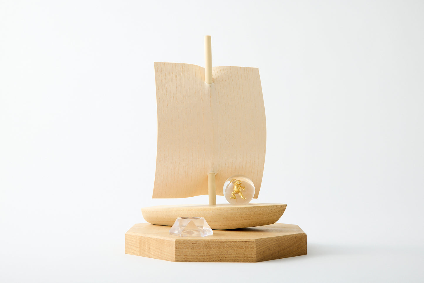 Treasure Ship & Golden Frog