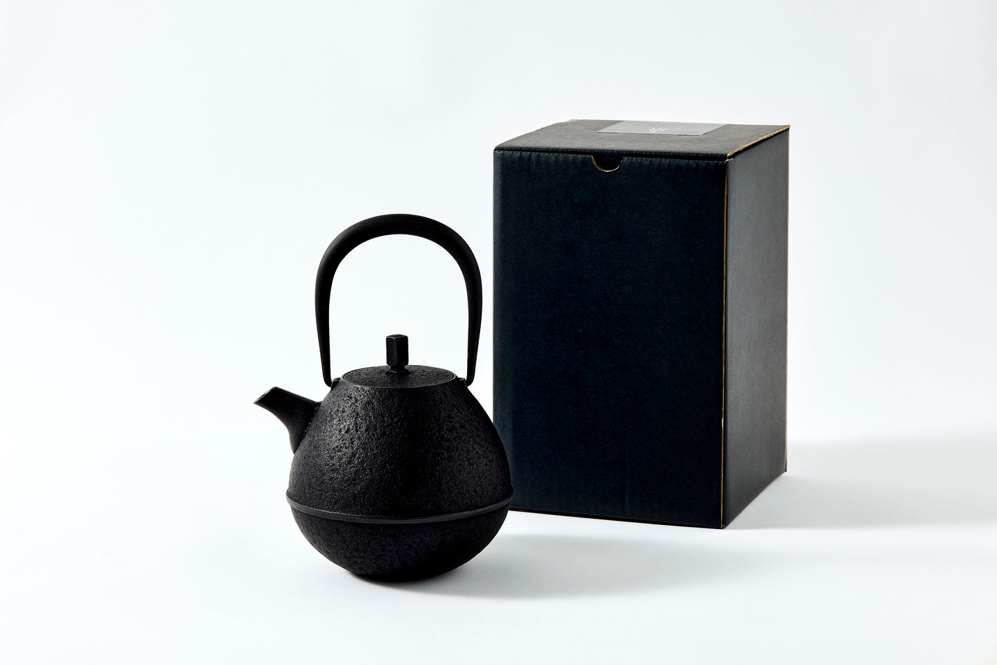 Nanbu Ironware Egg Teapot Large *Limited Edition
