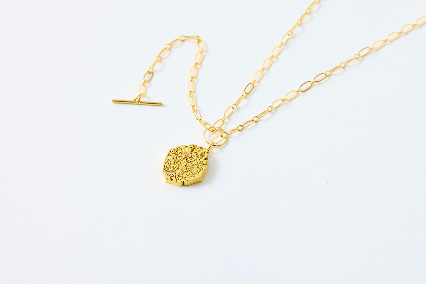 HAKUCESSORY Necklace Beauty Luck Gold