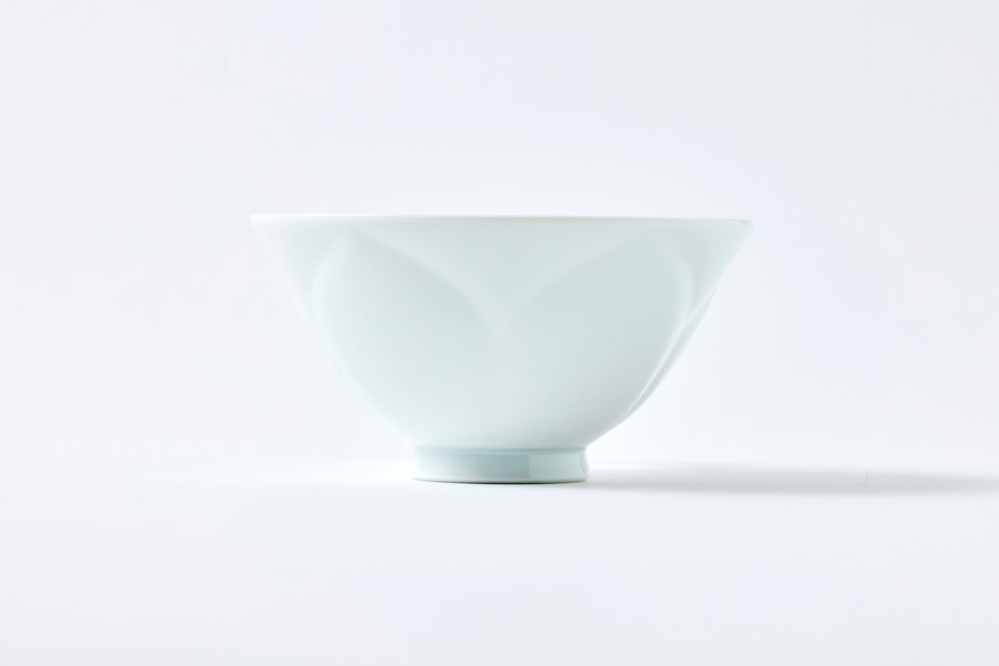 WANOKA Flower-Shaped Rice Bowl WH Arita Porcelain