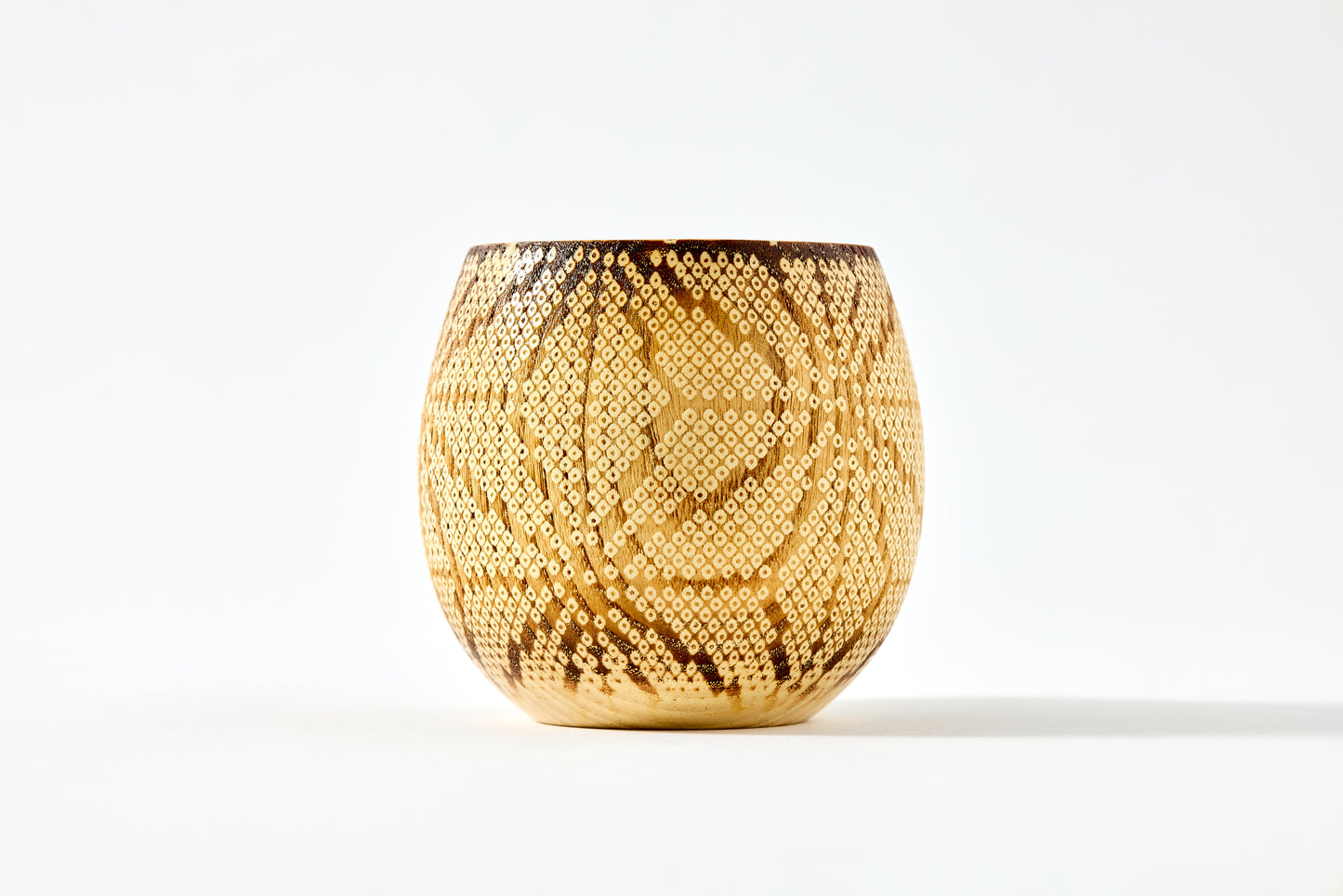 Cup – Hitokoshi Asanoha Pattern in White