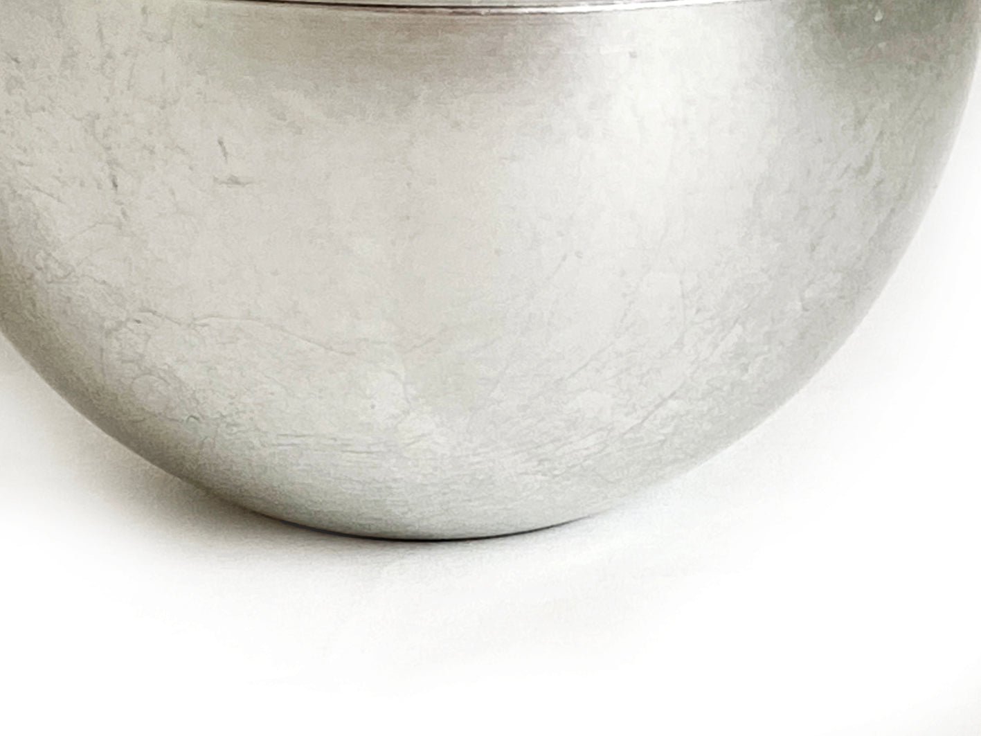 globe / silver leaf