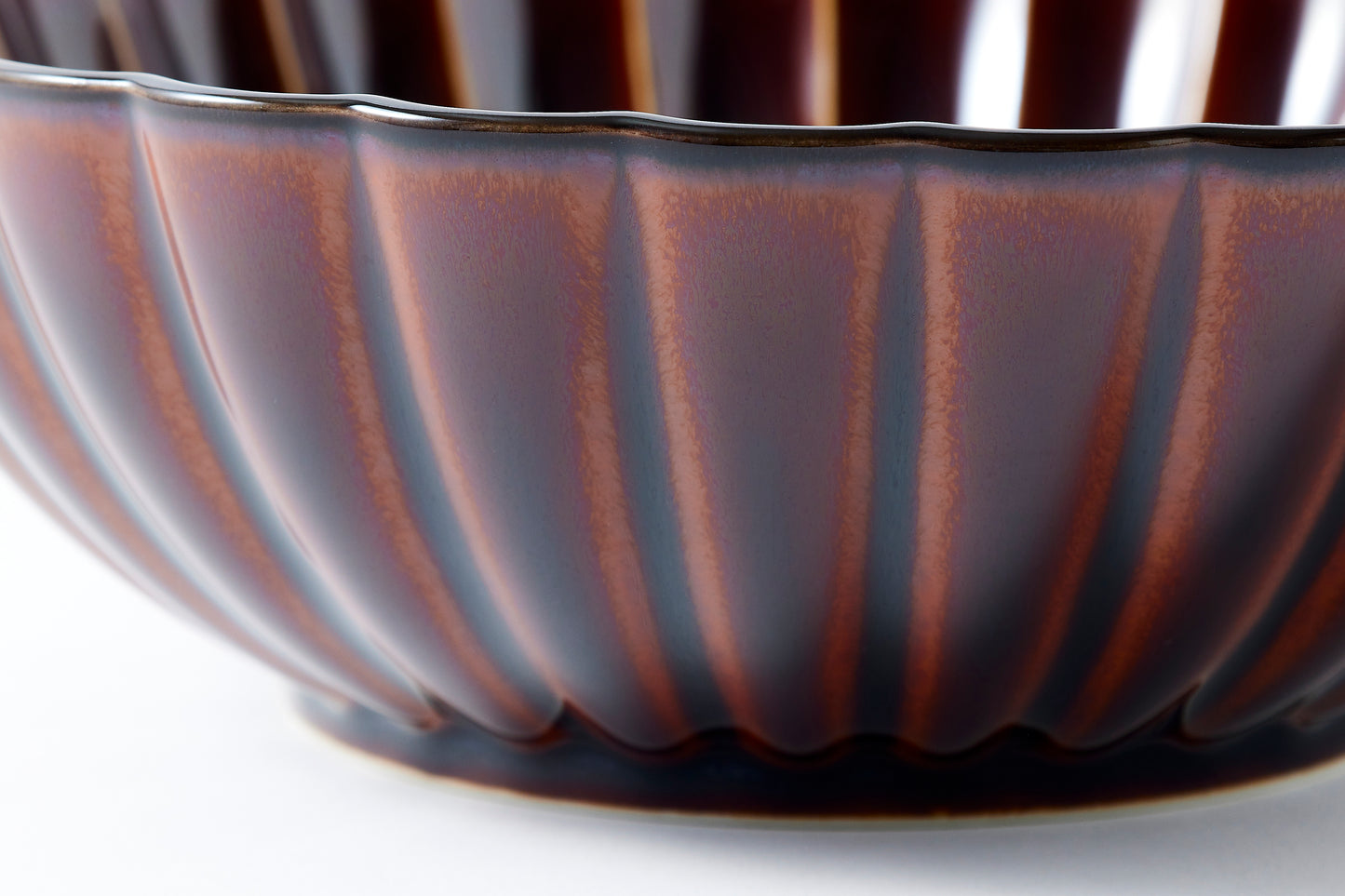 Deep Round Bowl Lacquer Brown Large