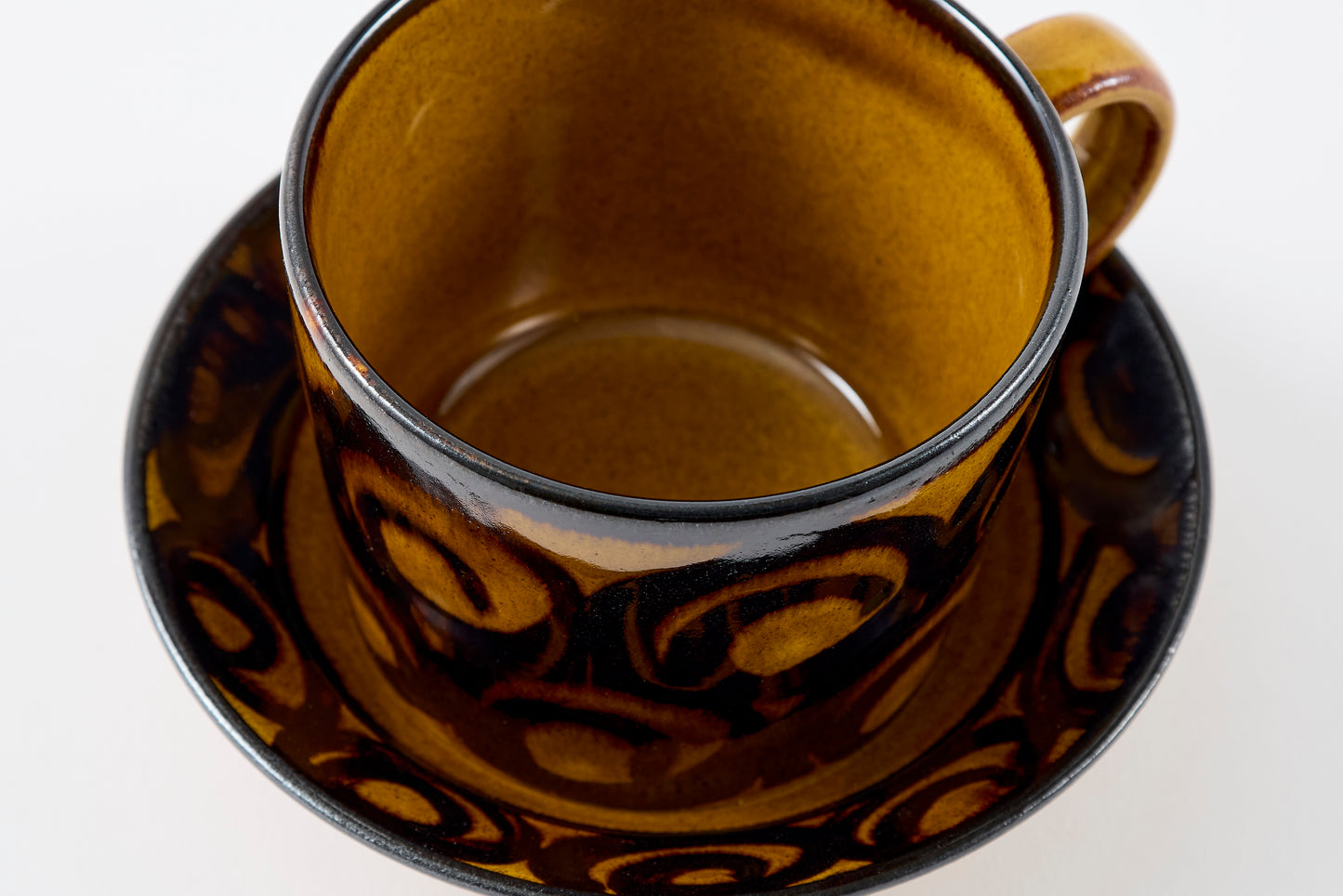 Circular Motif Amber Glaze Cup & Saucer Hasami Porcelain