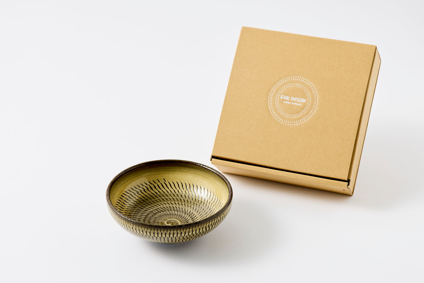 FD Yellow Glaze Tobikanna Round Flat Bowl Hasami Porcelain