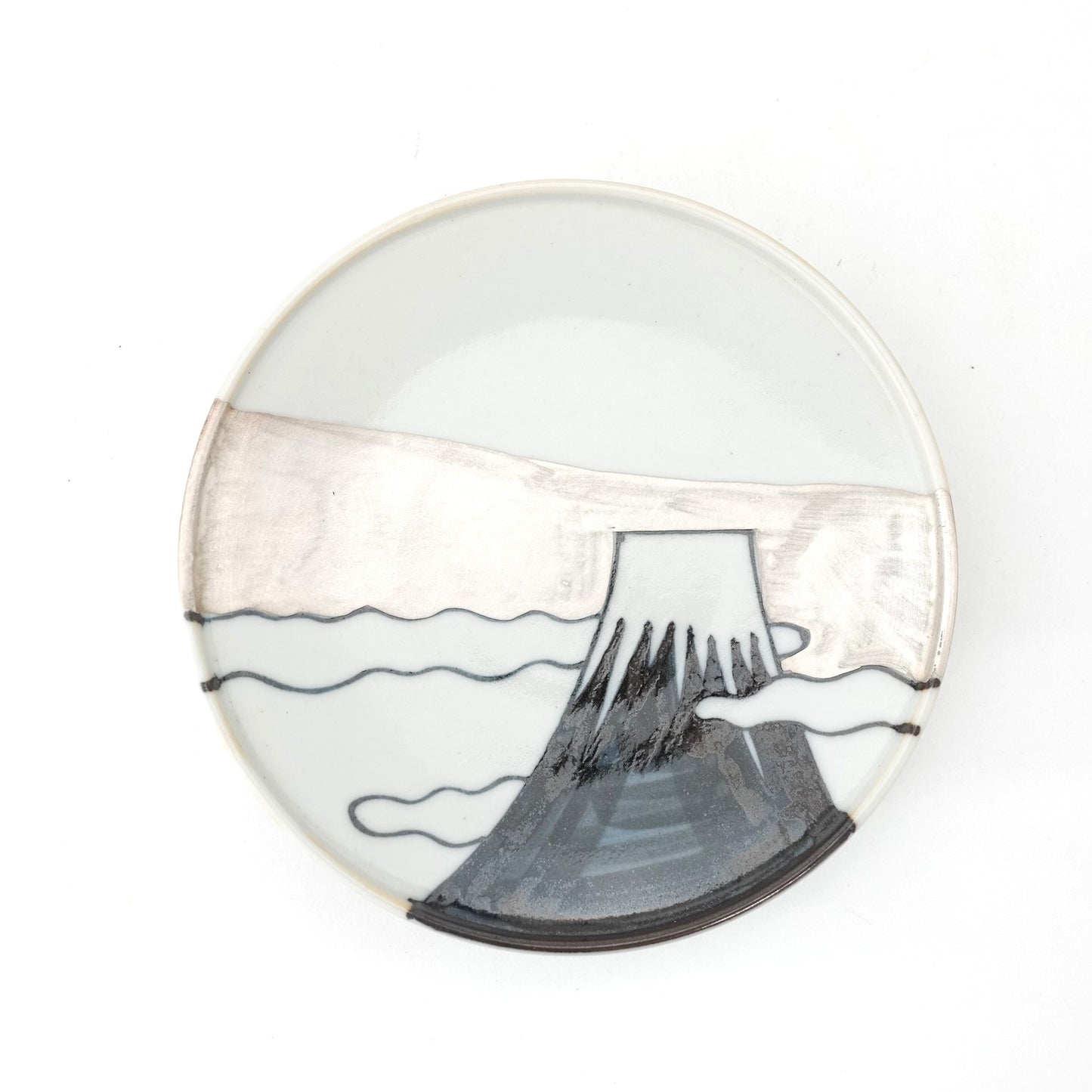Silver-Accented Mt. Fuji 4-inch Plate Imari Porcelain