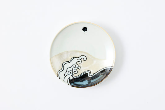 Silver-Accented Full Moon and Wave 4-inch Plate Imari Porcelain