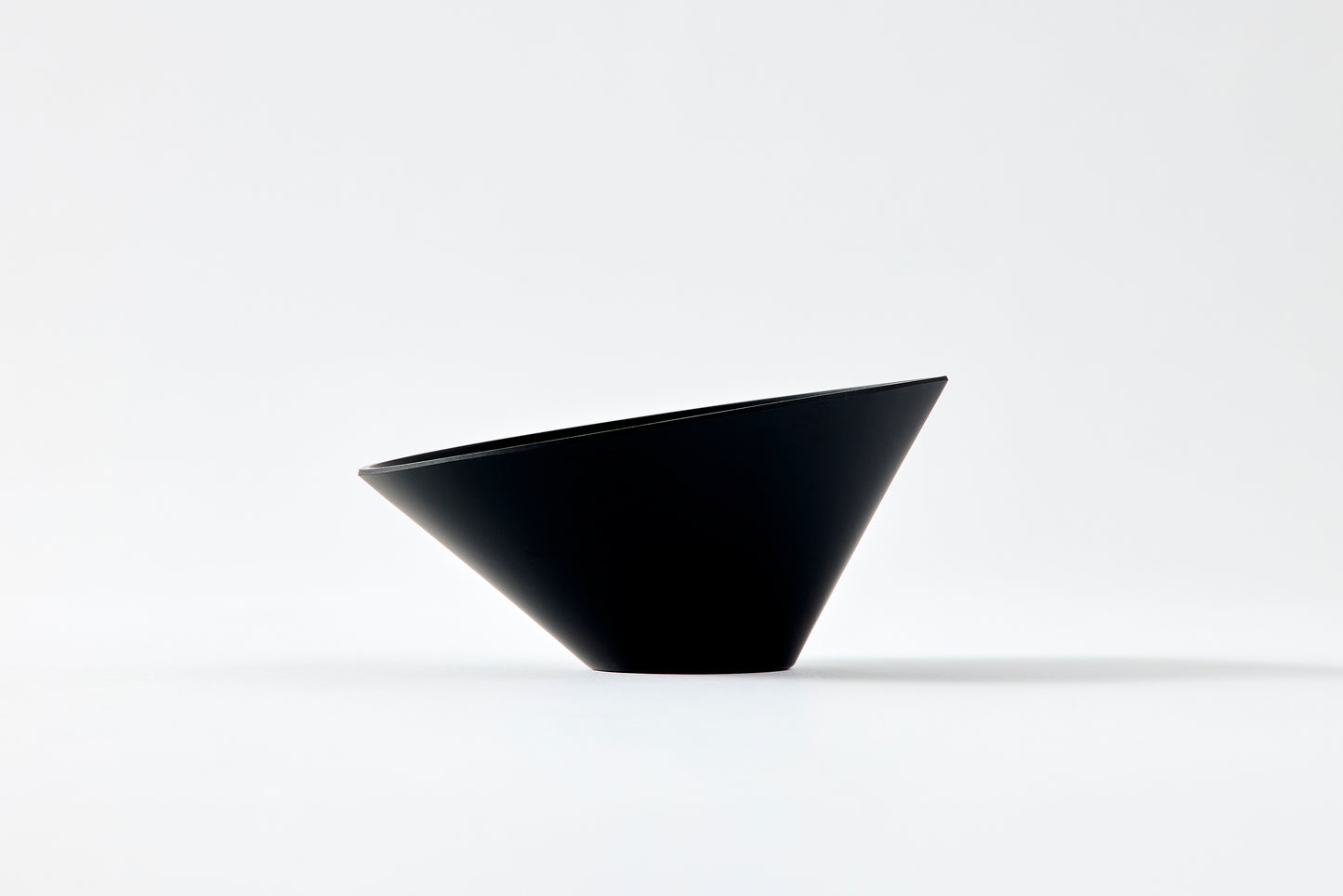 table flower S / matte black
