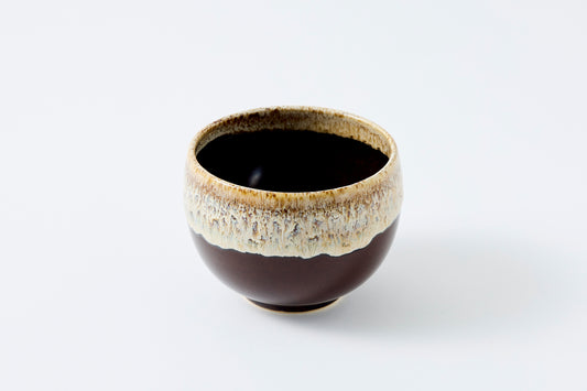 White Karatsu Flow Brown Glaze Round Bowl Hasami Porcelain