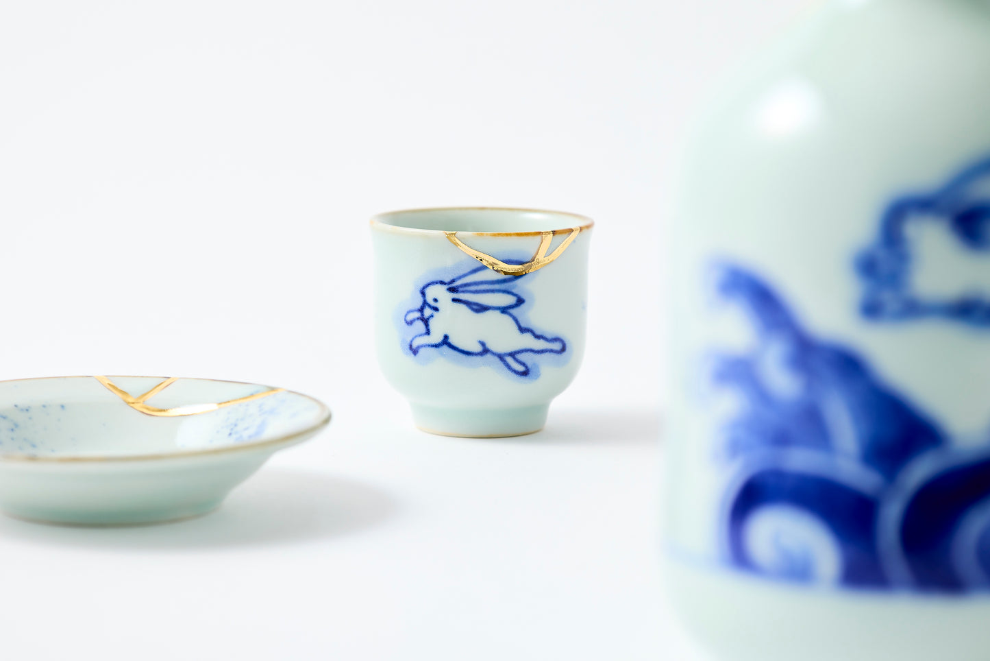 Gold Line Kosome Rabbit Sake Set Imari Porcelain