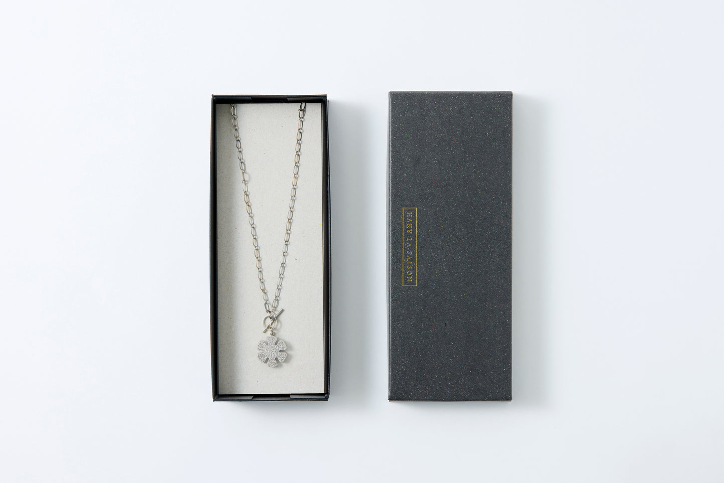 HAKUCESSORY Necklace Health Luck Platinum