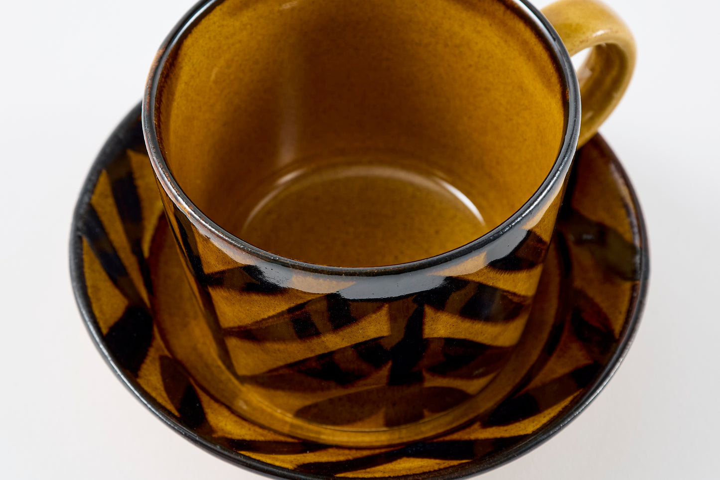 Arrow Feather Motif Amber Glaze Cup & Saucer Hasami Porcelain
