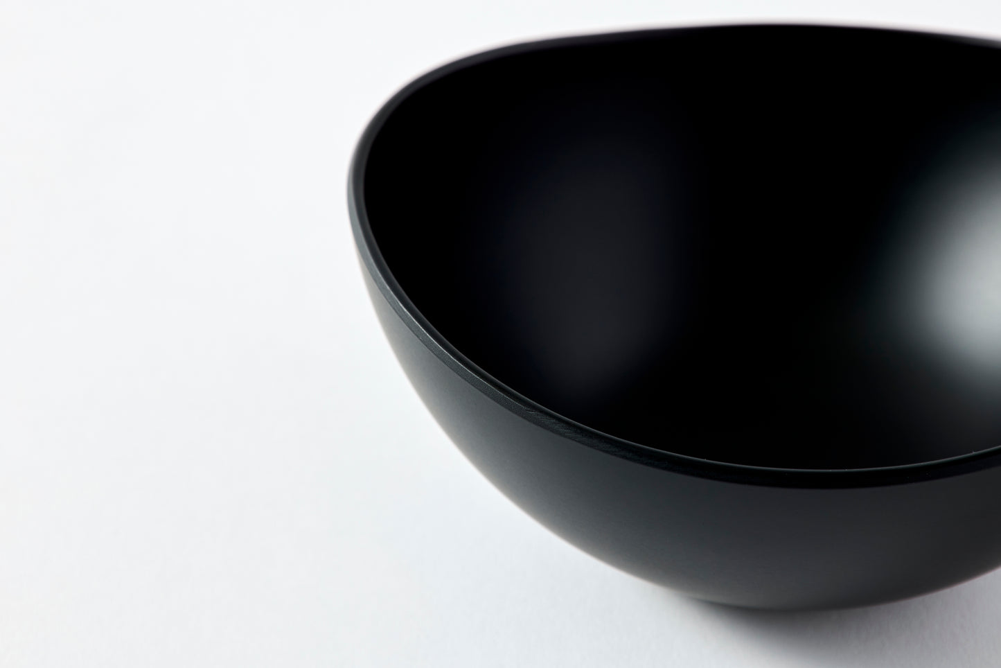 wave bowl / matte black