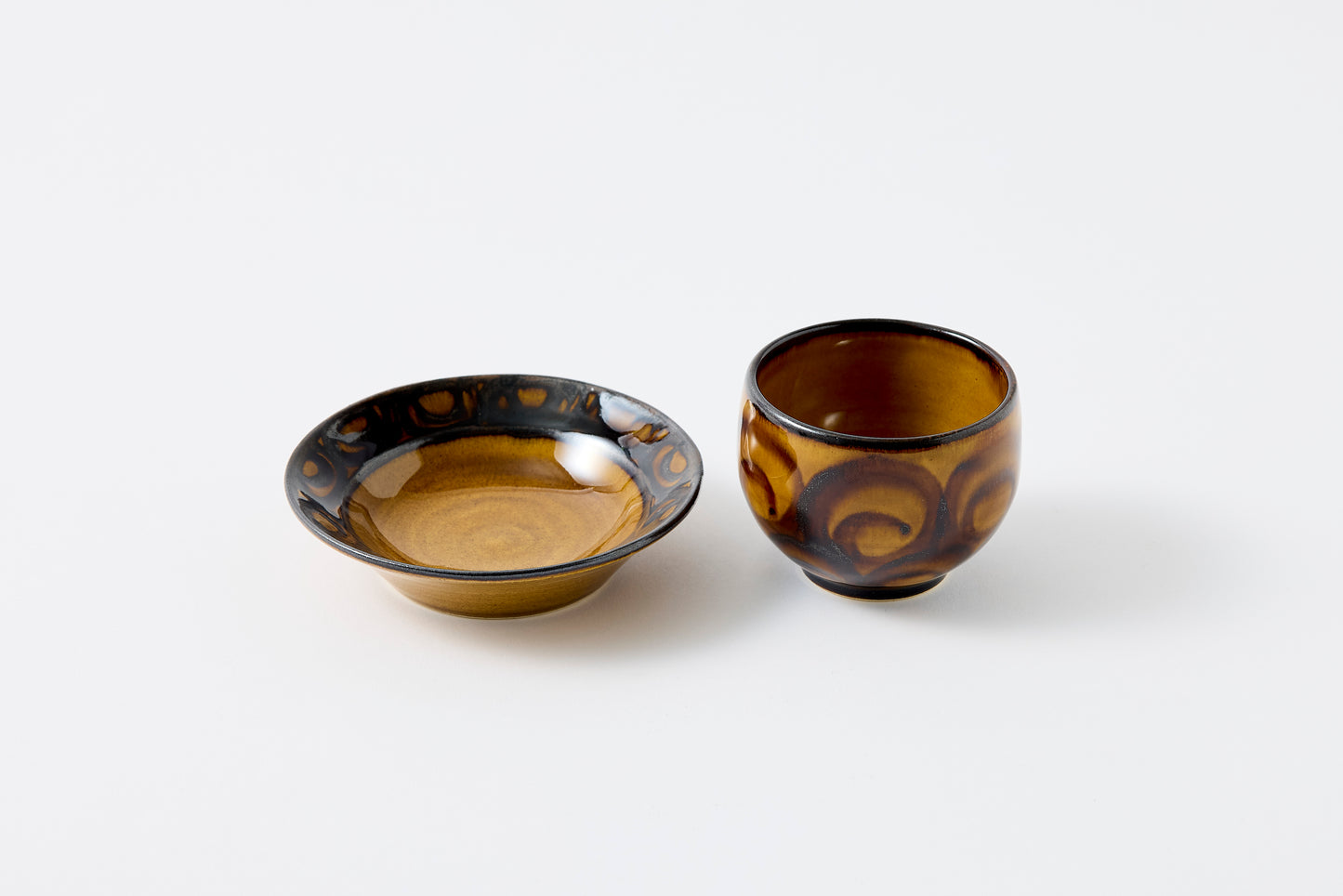 FD Circle Motif Amber Glaze Sencha Teacup & Saucer Hasami Porcelain