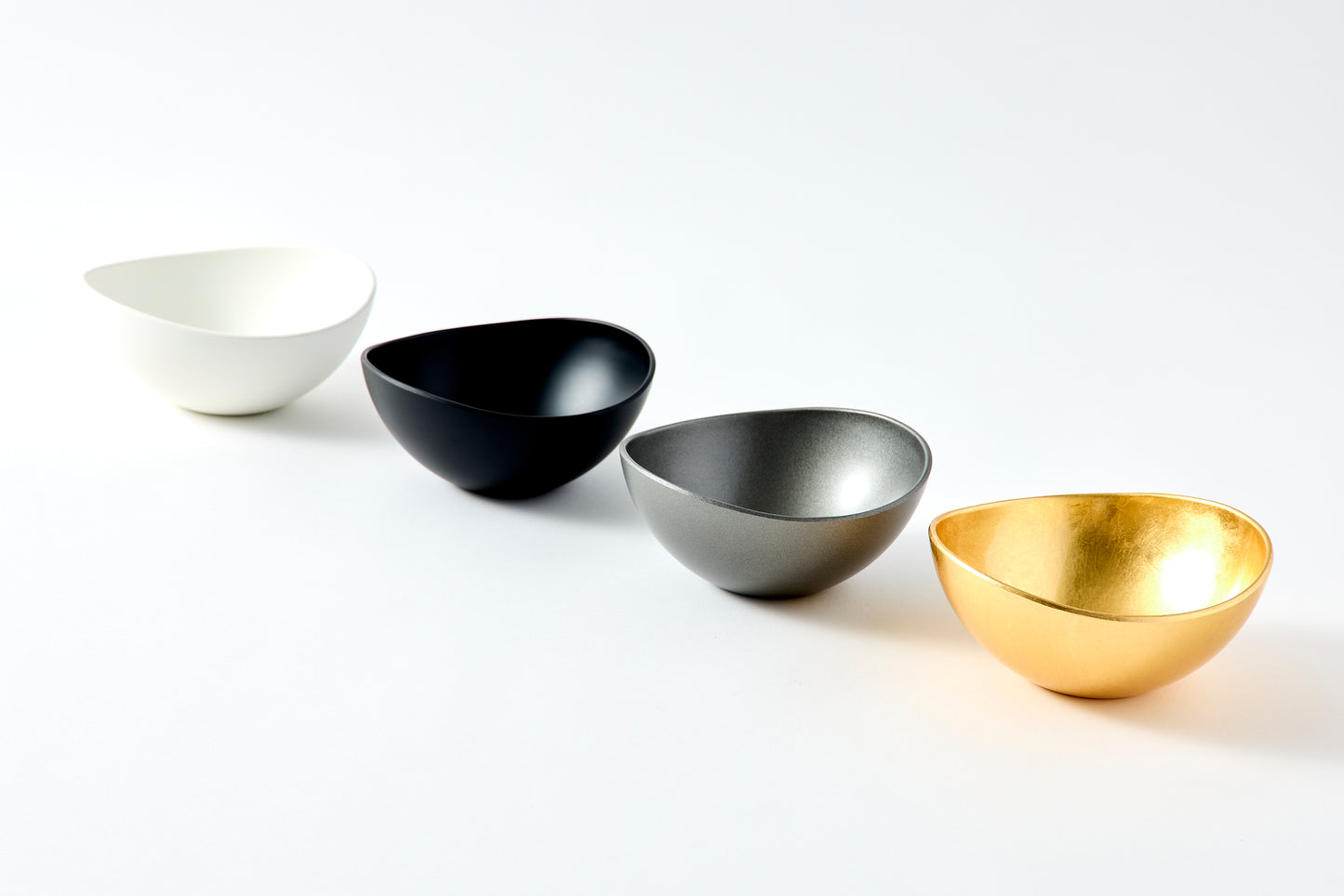 wave bowl / matte black