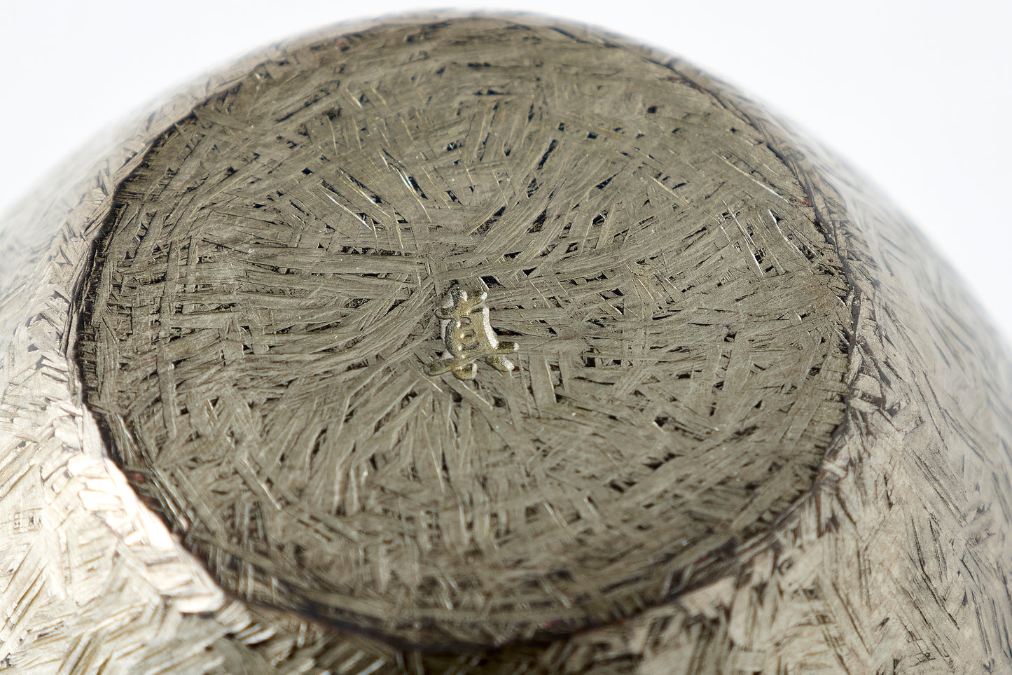 Sake Cup – Crossed Blades / Silver White