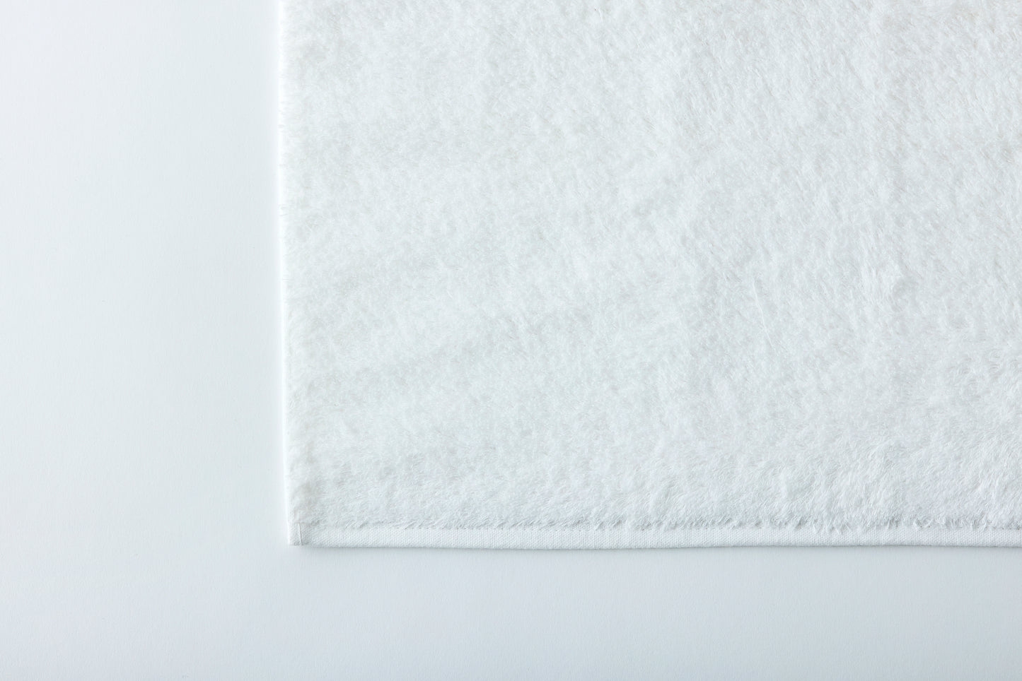 CONCORDIA Bath Mat (L) White