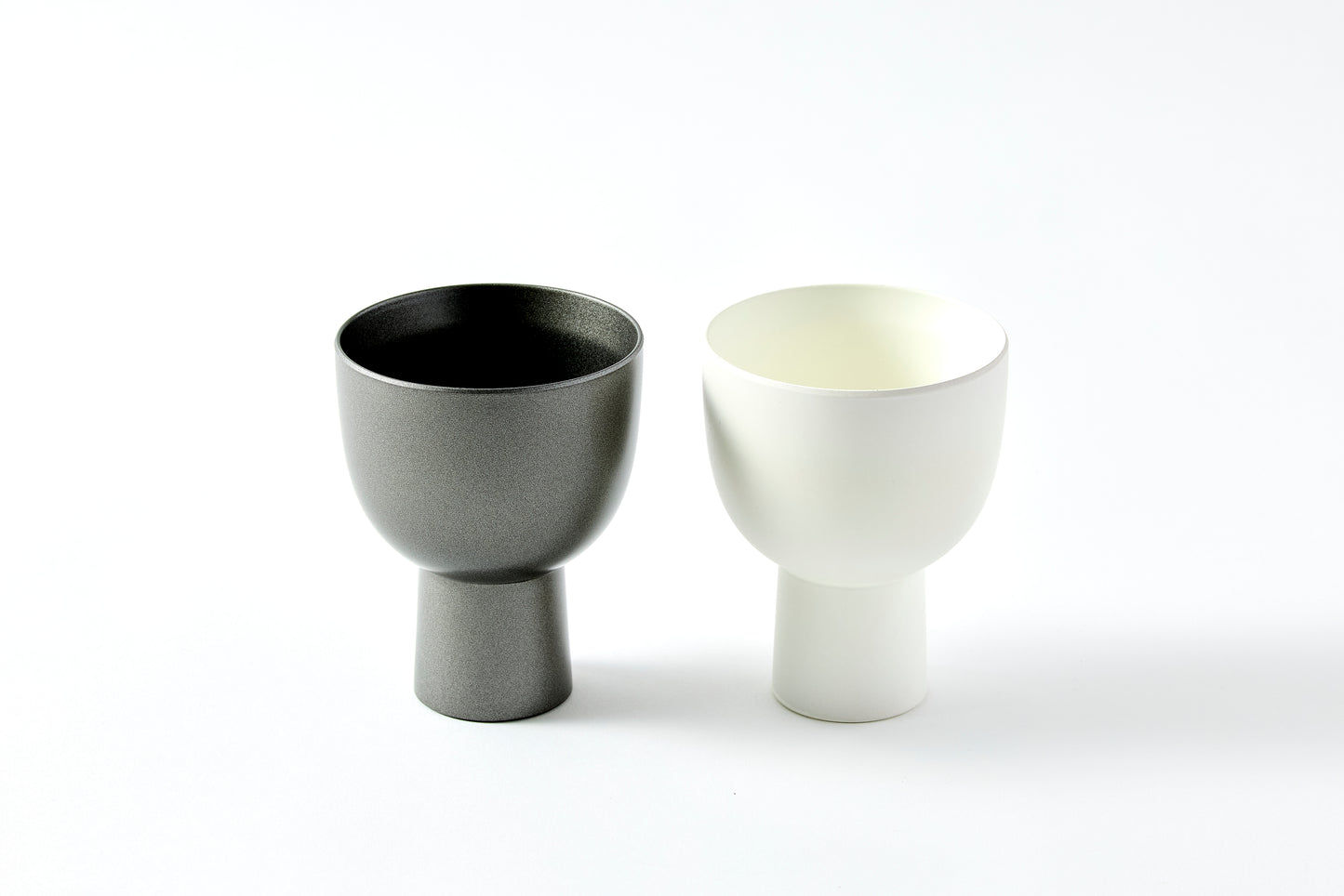 cup 115 / mat white