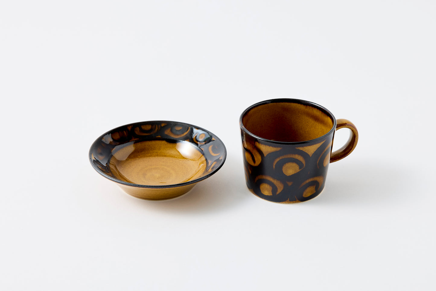 Circular Motif Amber Glaze Cup & Saucer Hasami Porcelain