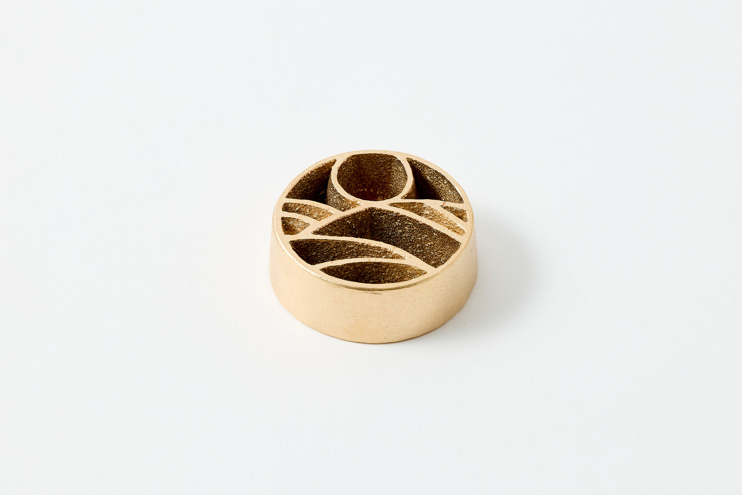 Pin-less Flower Frog ® / the earth