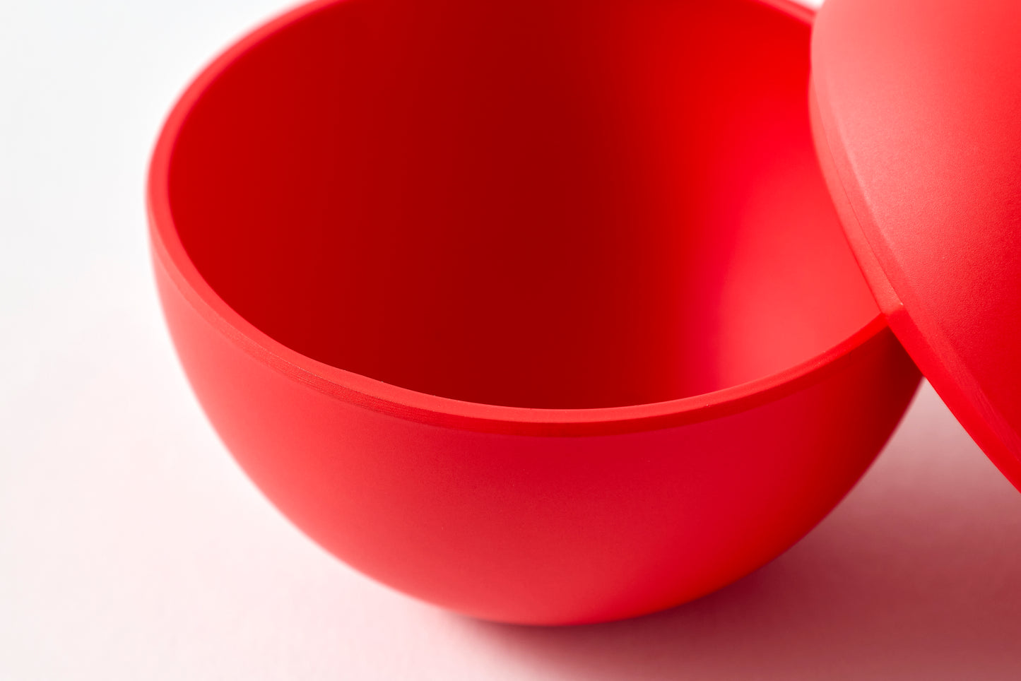 globe / red