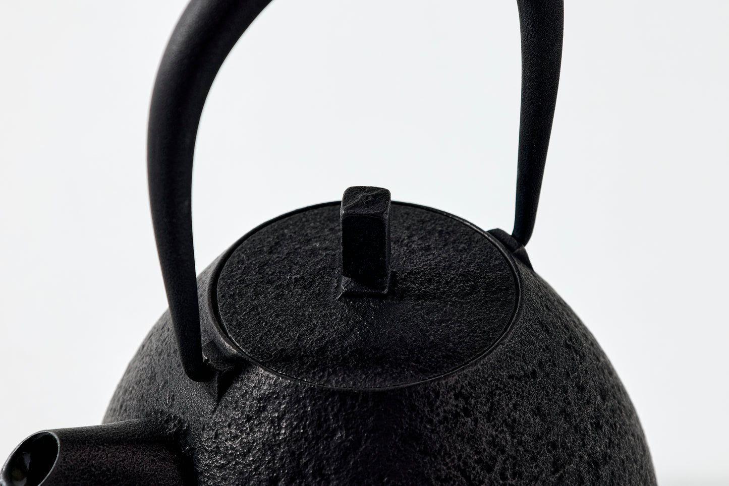 Nanbu Ironware Egg Teapot Large *Limited Edition